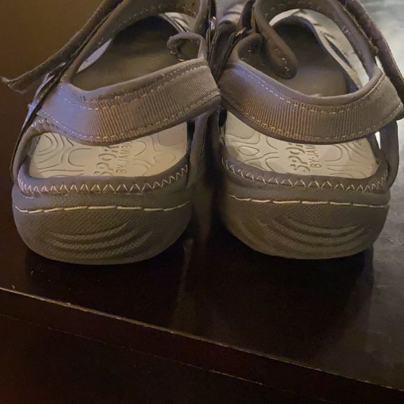 J Sport by Jambu Gray sandals.size7.5. - Picture 6 of 9